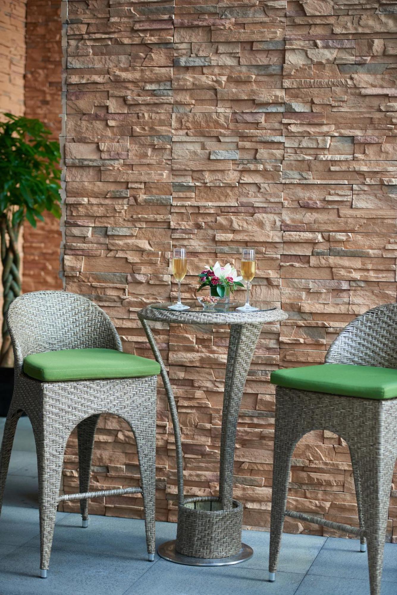 Dorsett Kwun Tong, Hong Kong Hotel Екстериор снимка